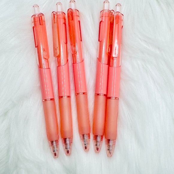 Daily Planner Undated With Black Gel Pens Bundle Set - Picture 5 of 7